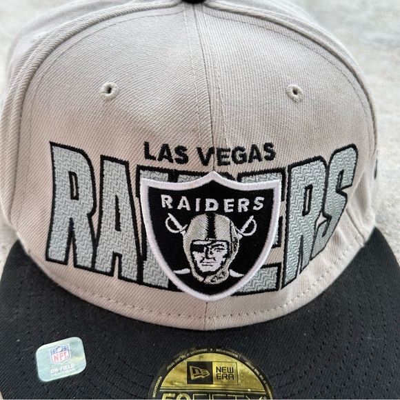 Men's New Era Stone/Black Las Vegas Raiders 2023 NFL Draft On Stage 59FIFTY Hat - Picture 3 of 10